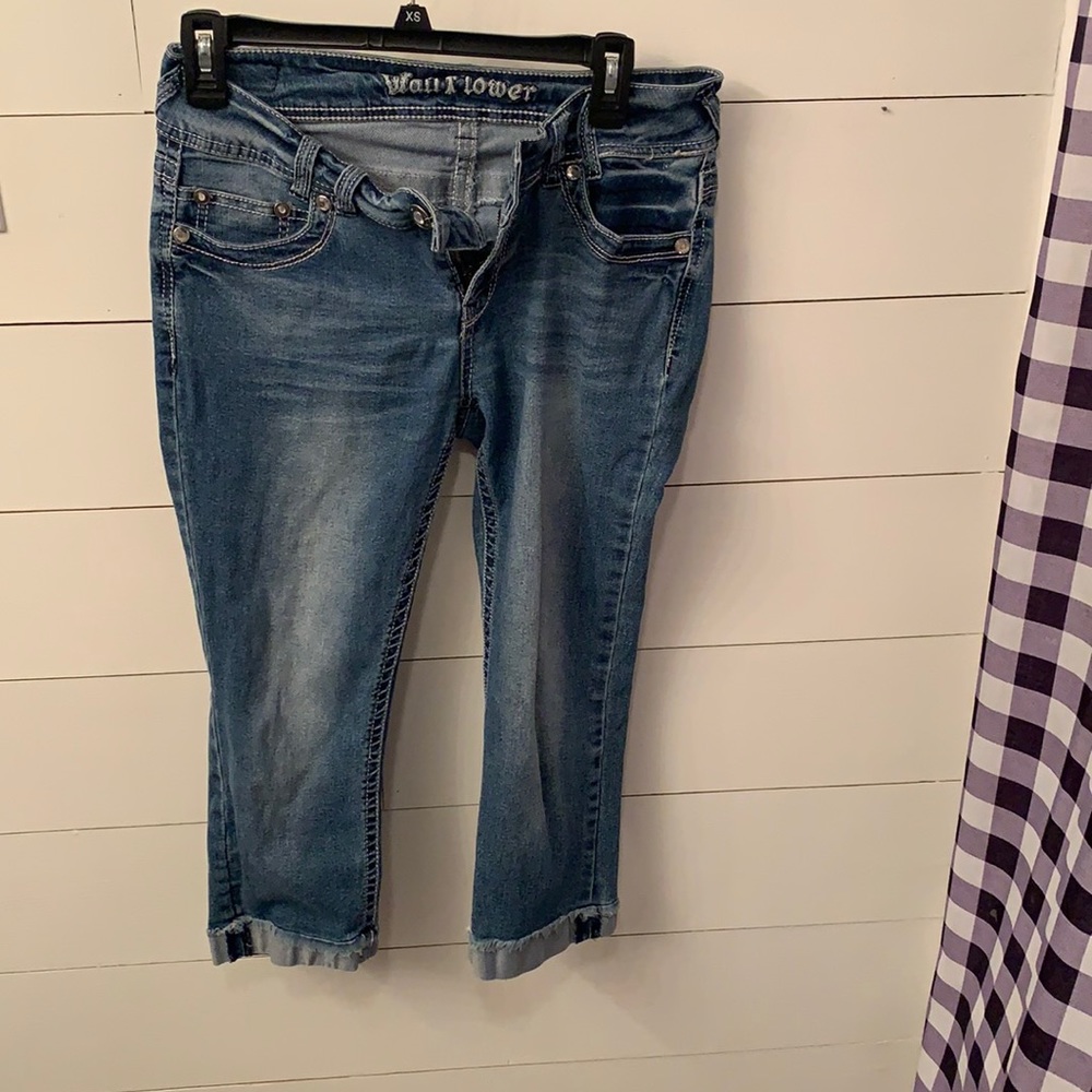 Wallflower Capri jeans